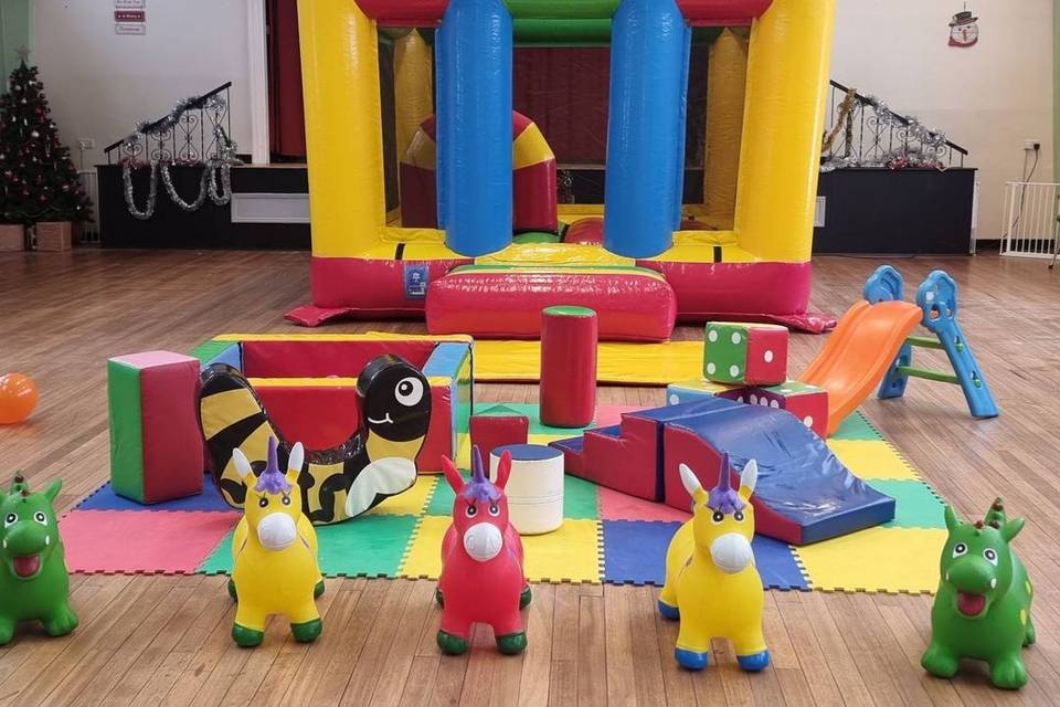 Activity bouncer and soft play