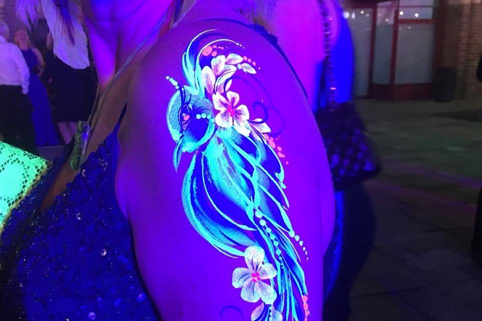 UV body art for festival weddings