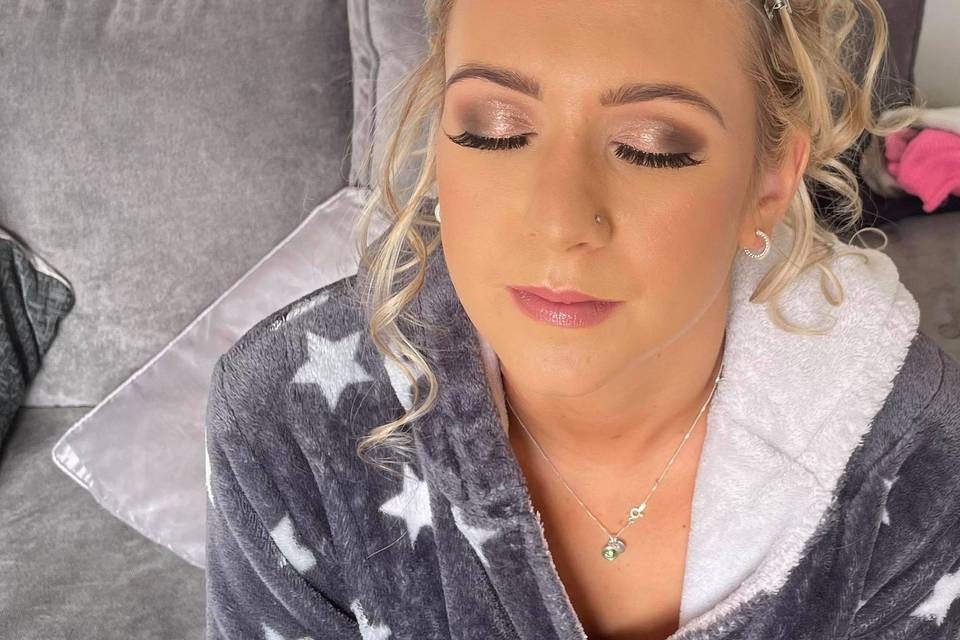 Bridesmaid makeup