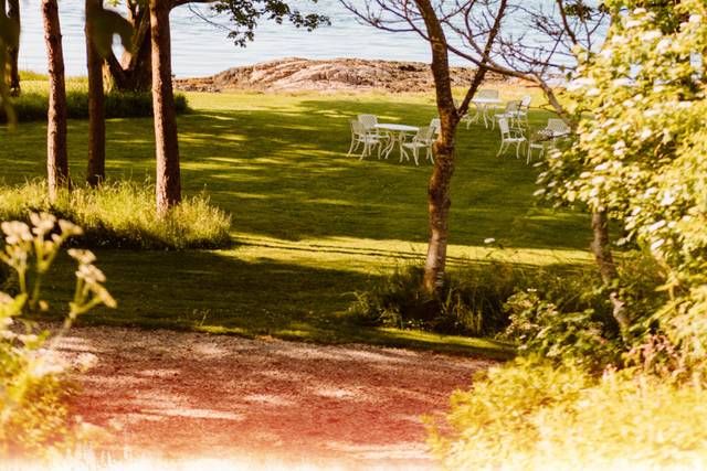 The Gardens at Old Court