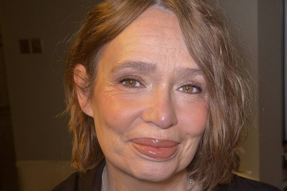 Mature makeup