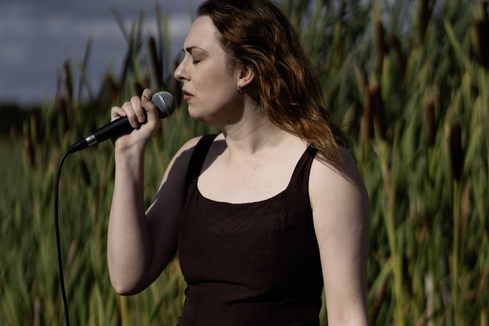 Zoe Rose Wedding Singer