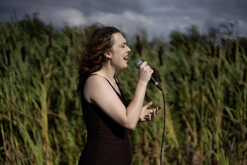 Zoe Rose Wedding Singer