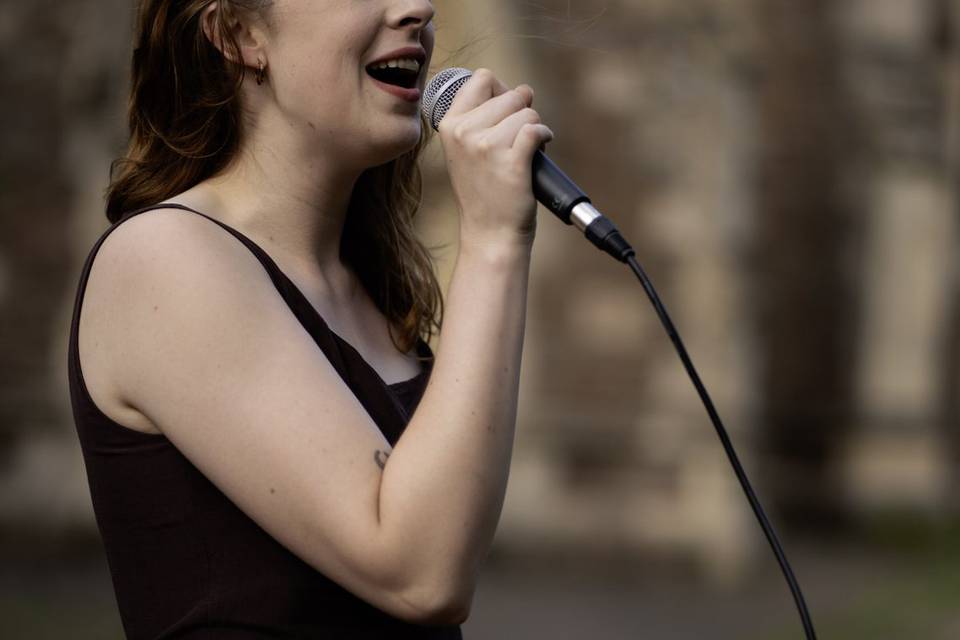 Zoe Rose Wedding Singer