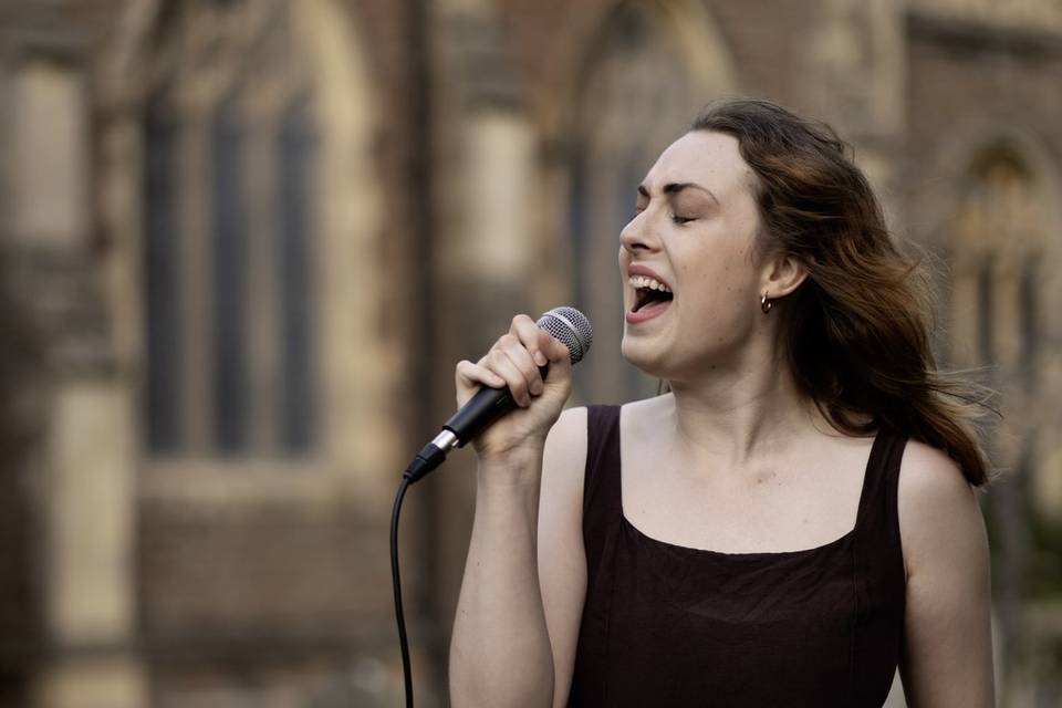 Zoe Rose Wedding Singer