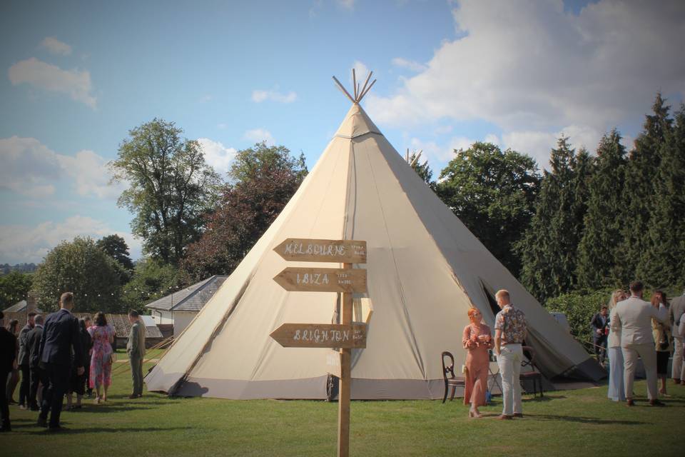 Teepee Reception