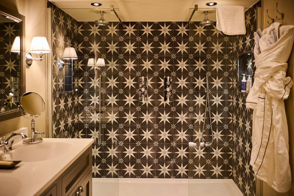 Earl's Bathroom