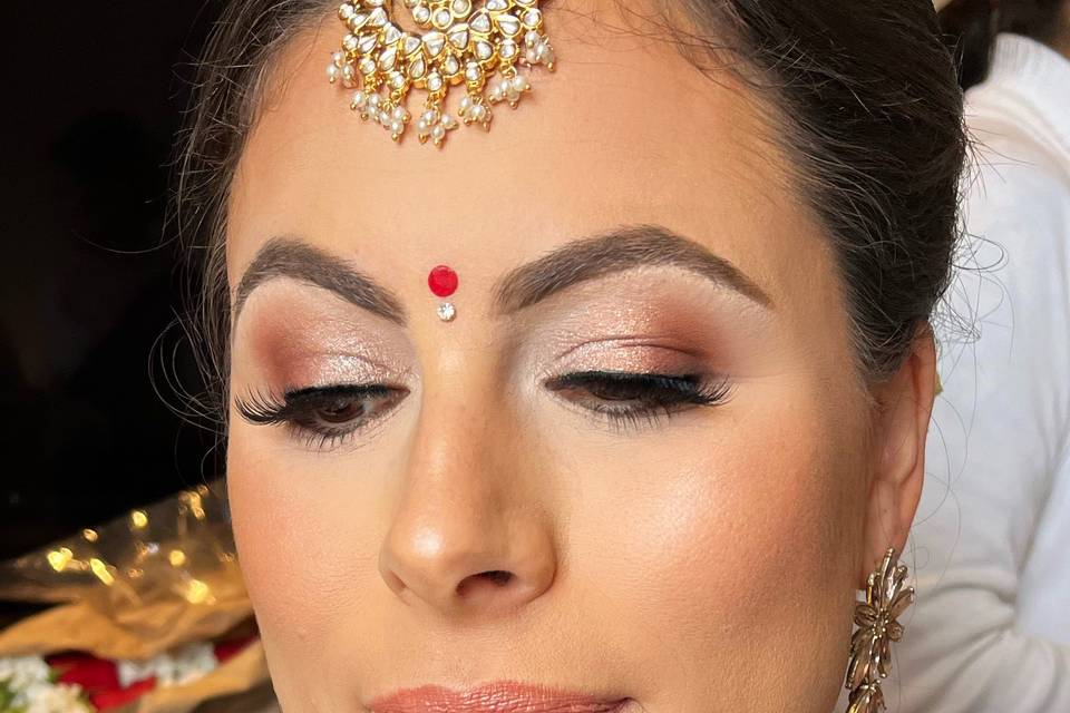 Bridesmaid makeup