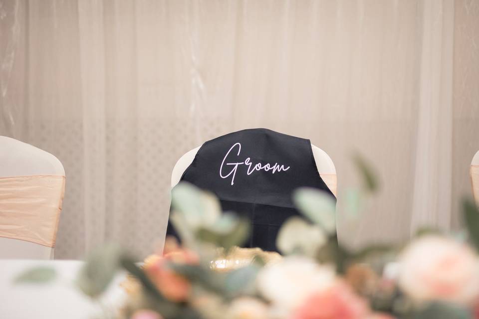 Groom's Chair