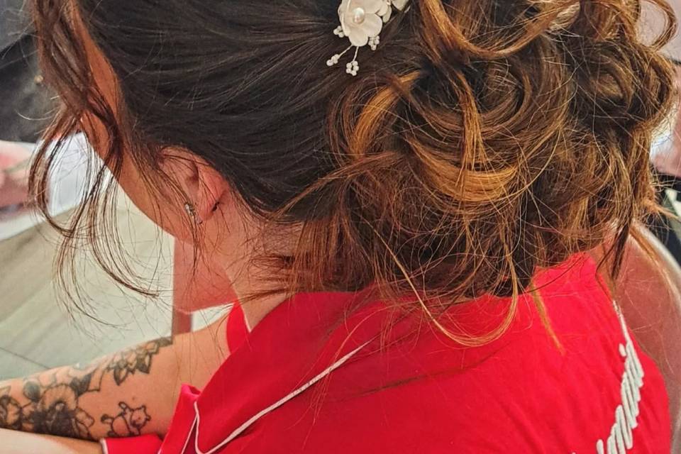 Messy bun bridesmaid