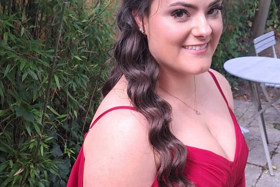 Demure bridesmaid makeup