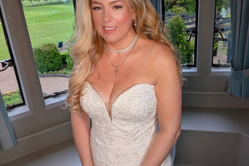 Classic bridal glam
