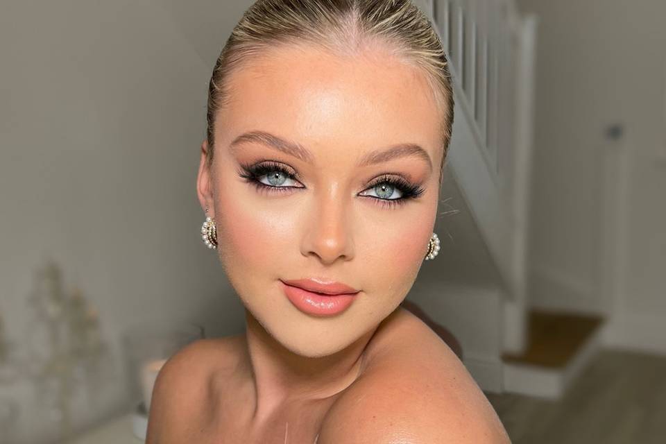 Glamorous makeup