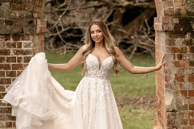 The 10 Best Wedding Dresses Bridalwear Shops in Hampshire hitched