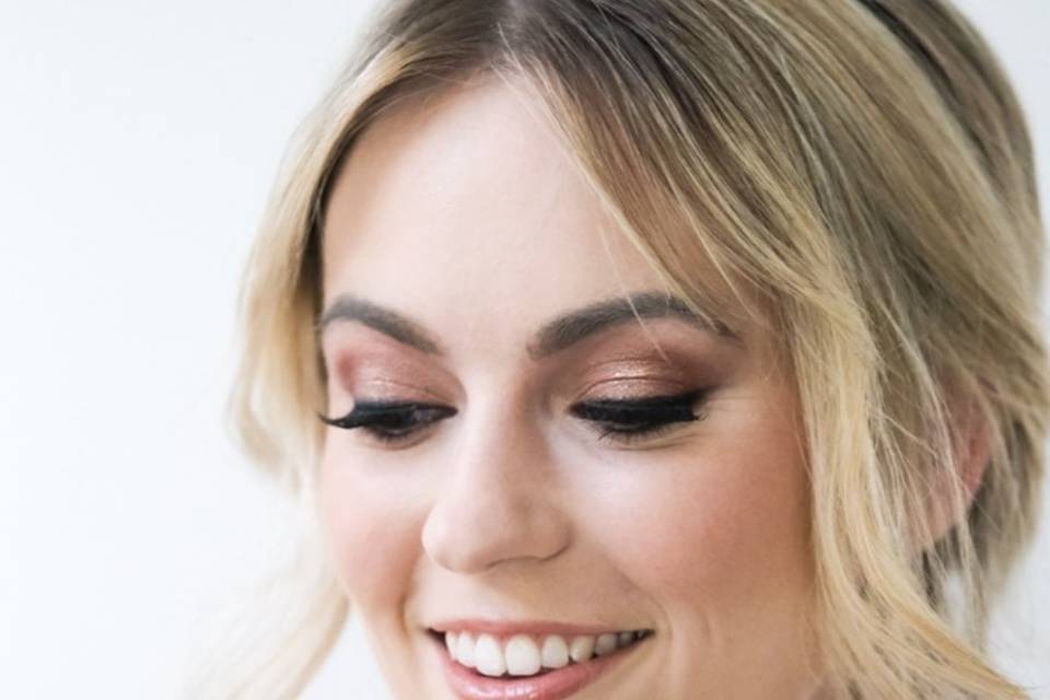 Rosy glow makeup