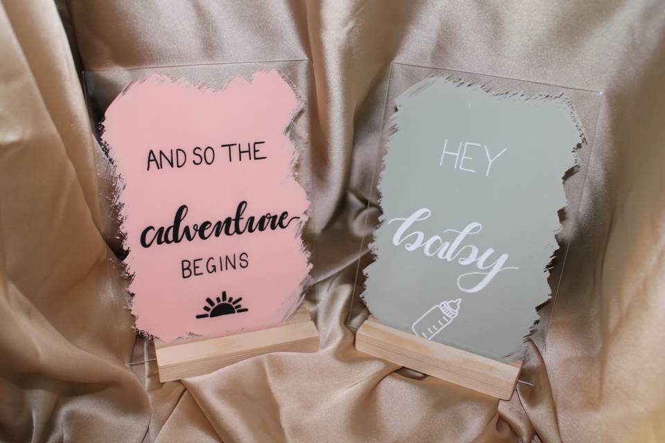 Baby shower table signs