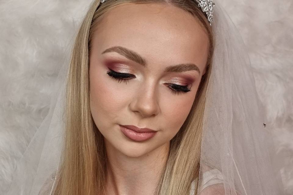 pink bridal eye makeup