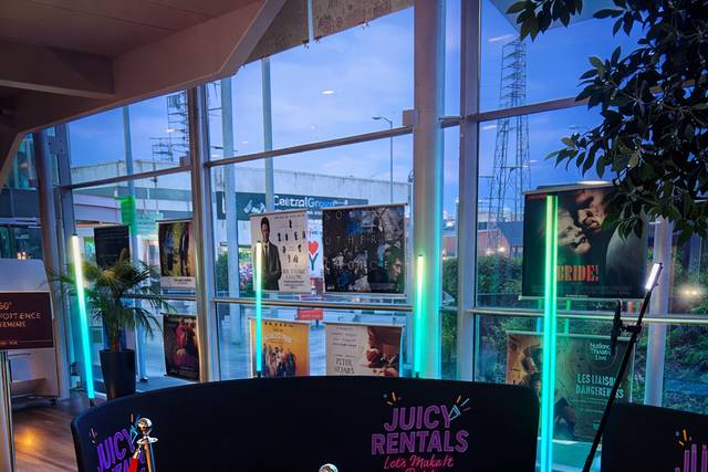 360 Booth with surround