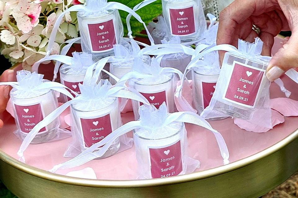 Classic style wedding favor