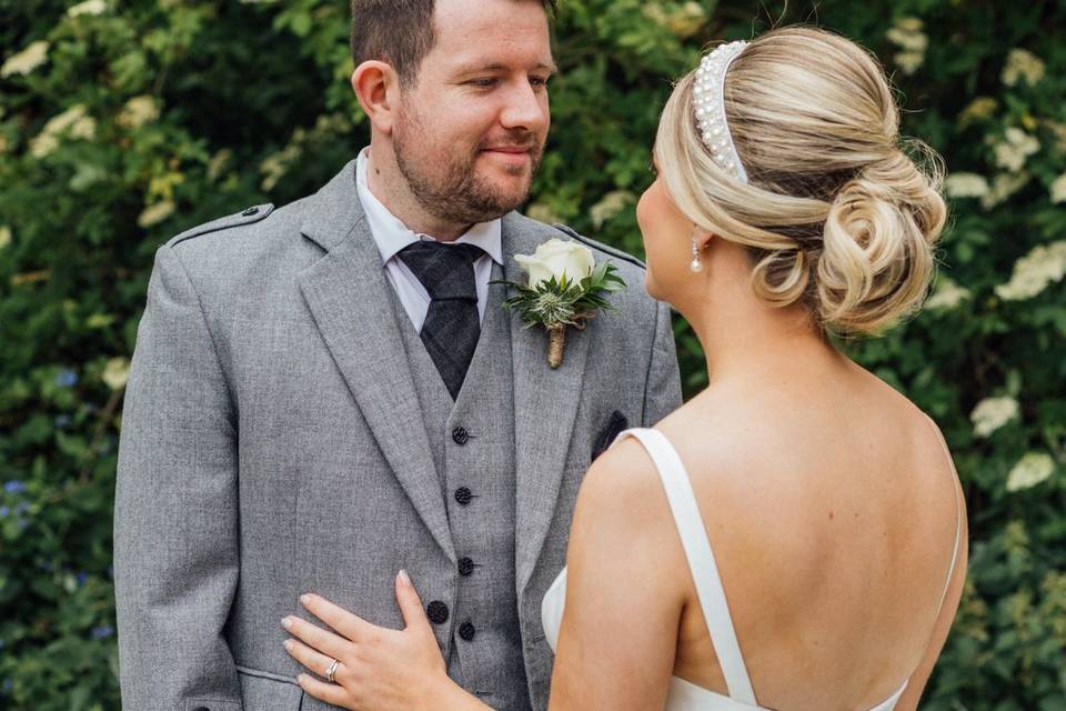 Summer bridal portraits