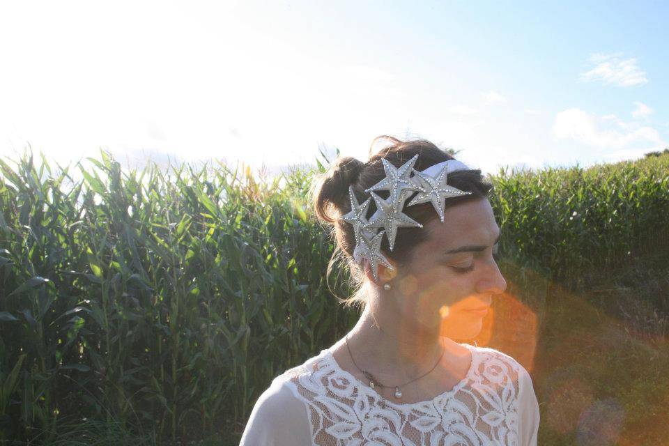 Stella - Bridal headband decorated with embellished stars.