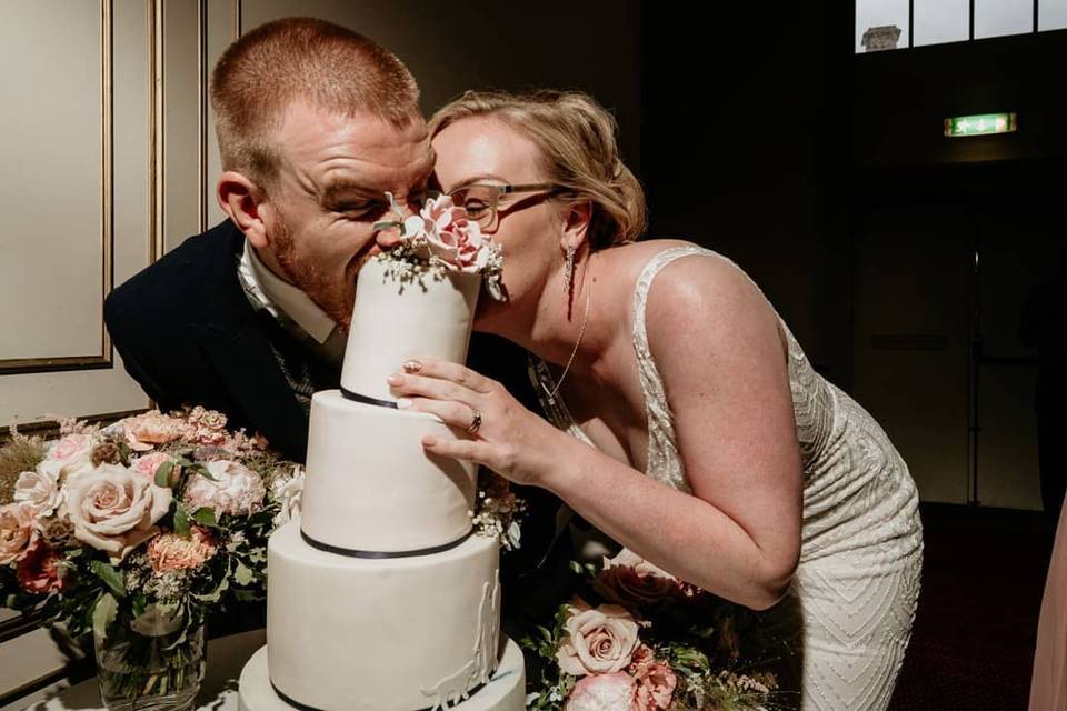 Cutting the cake