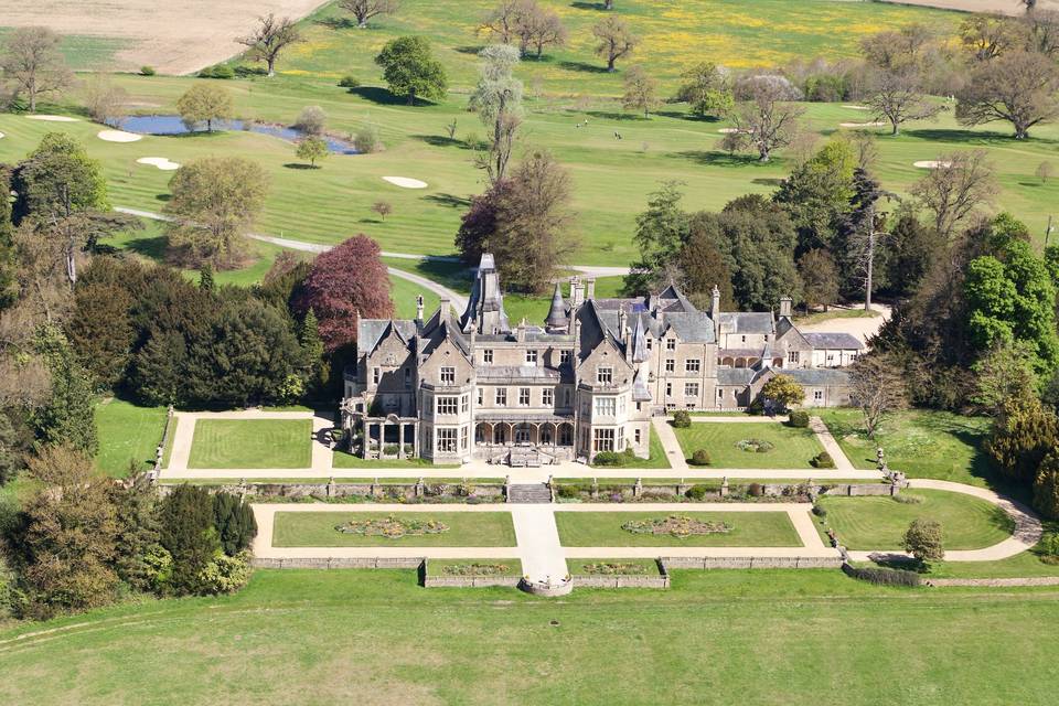 Aerial view of Orchardleigh House!