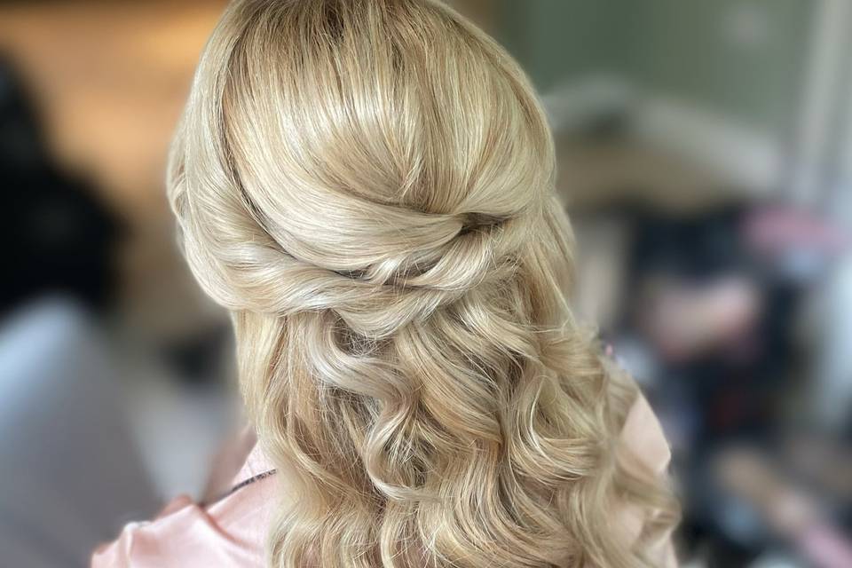 Bridesmaid hair
