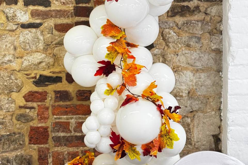 Simple autumn wedding garland