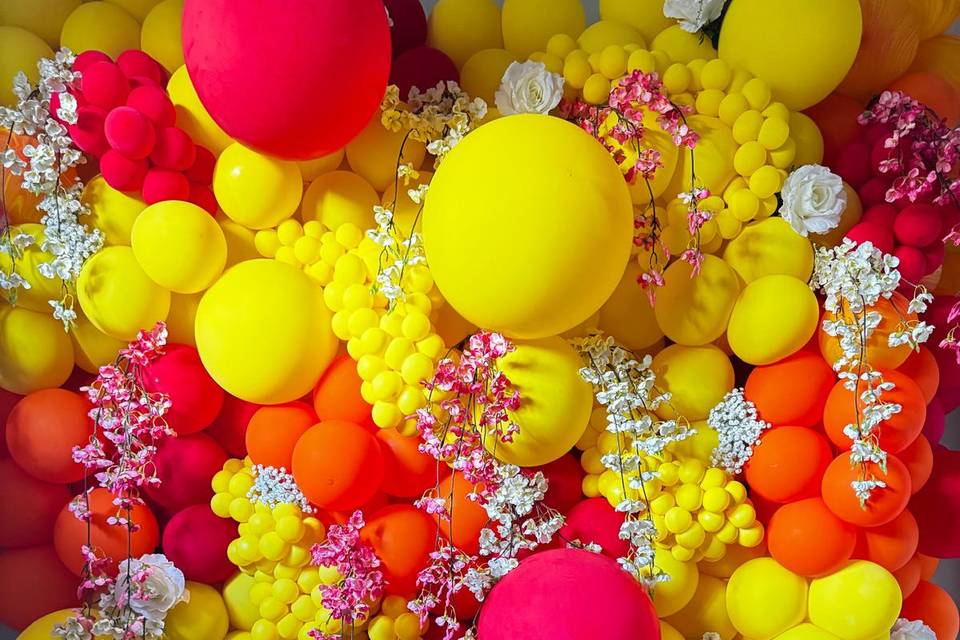 Balloon wall with florals