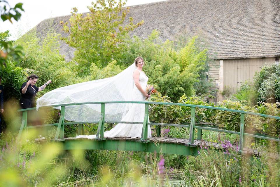 Veil throwing