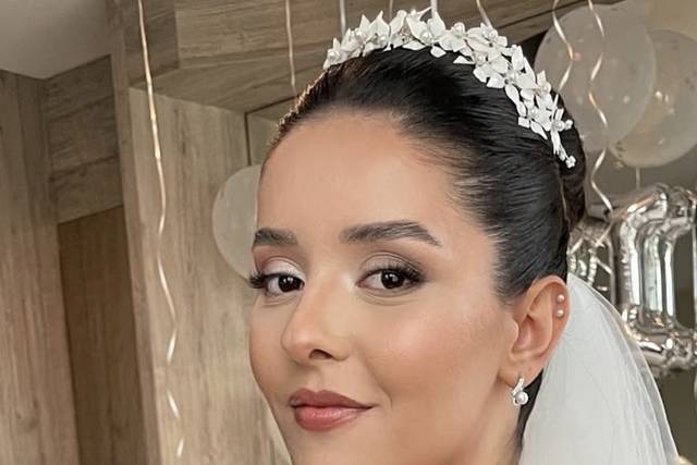Luxury bridal glam