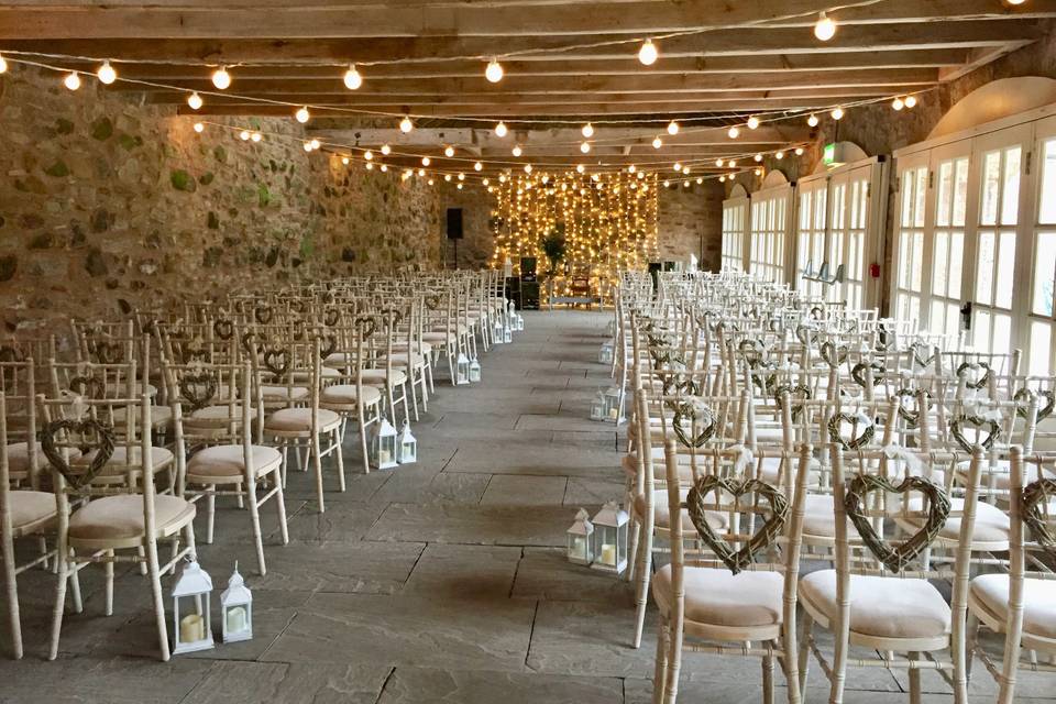 Barn wedding ceremony