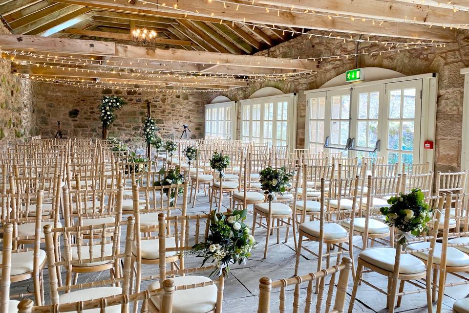 Barn wedding ceremony