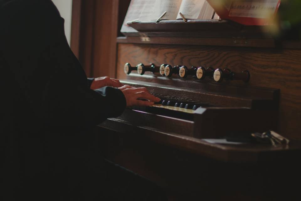 Organ being played