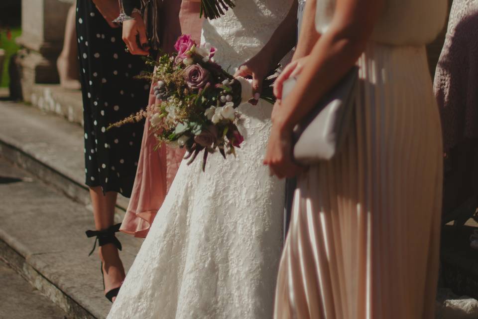 Bride spots the photographer