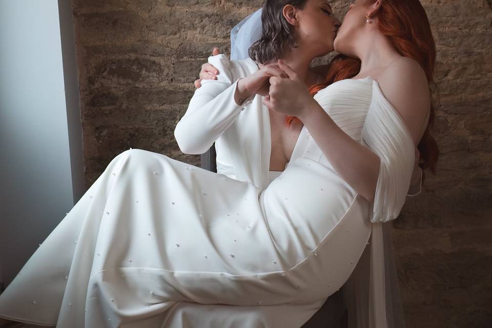 Romantic bridal chair portrait