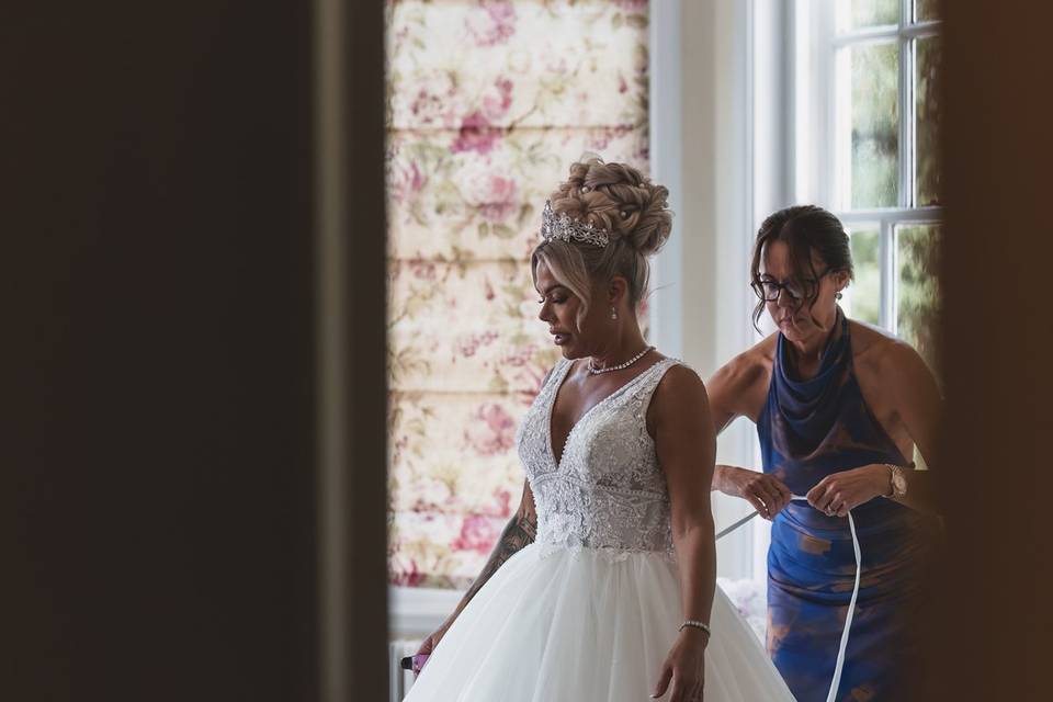 Bridal Preparation Moment