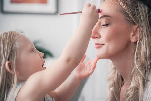 Lisa Critchley Makeup Artist