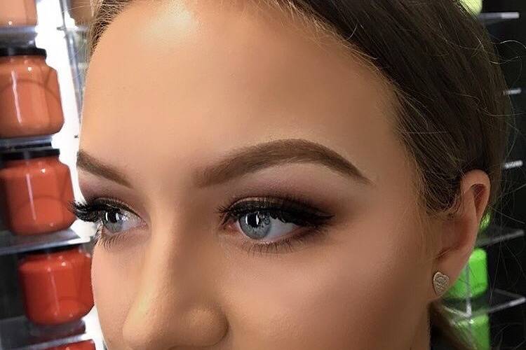 Close-up of a big-day style