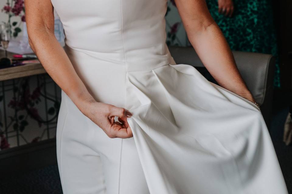 Bride Pendley Manor Wedding