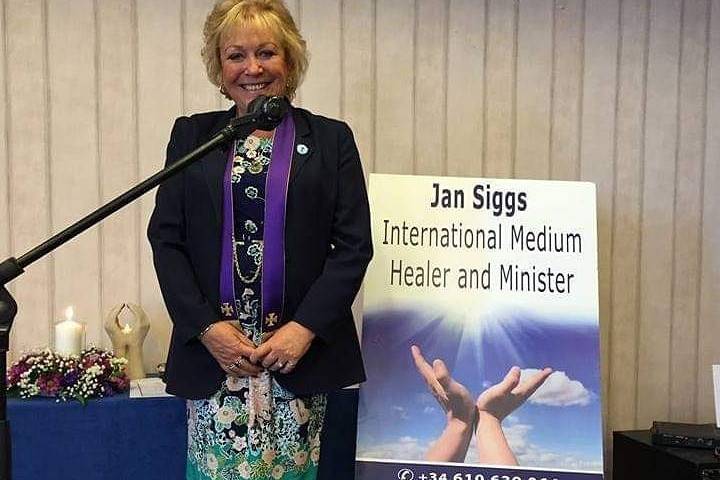 Jan Siggs Spiritual World - Minister