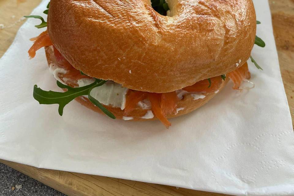 Salmon breakfast bagel