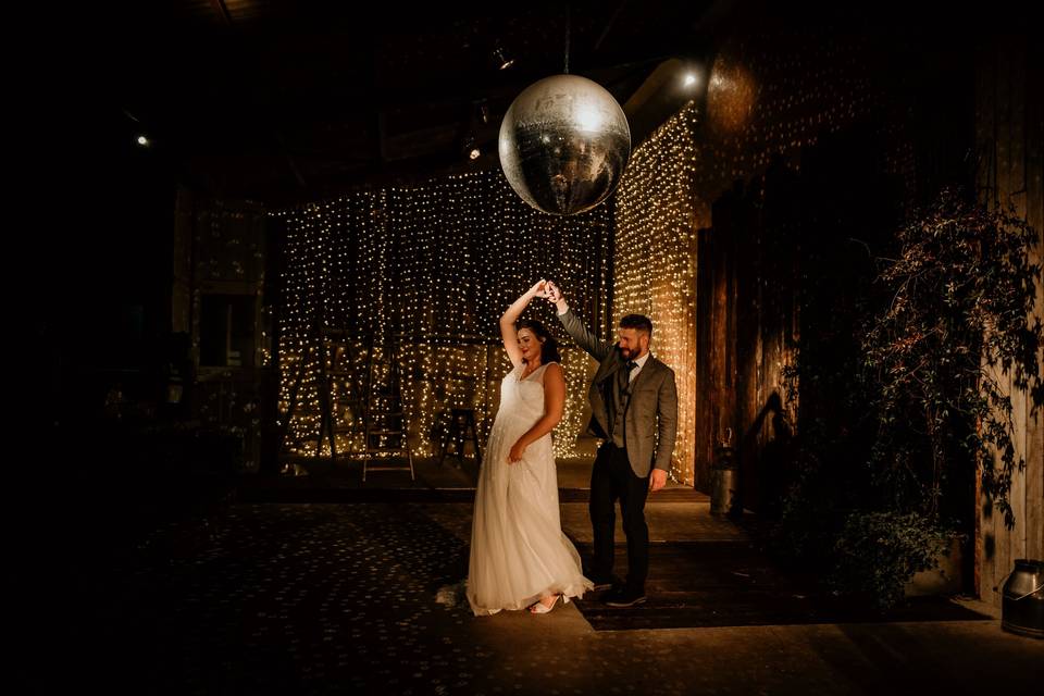 Shustoke barn wedding photogra