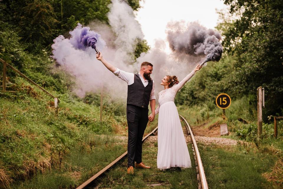 Smokebomb wedding photography