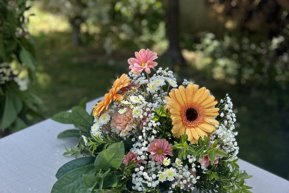 Fresh Flower Arrangement