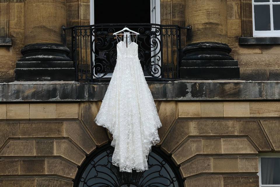 Daring dress shot!