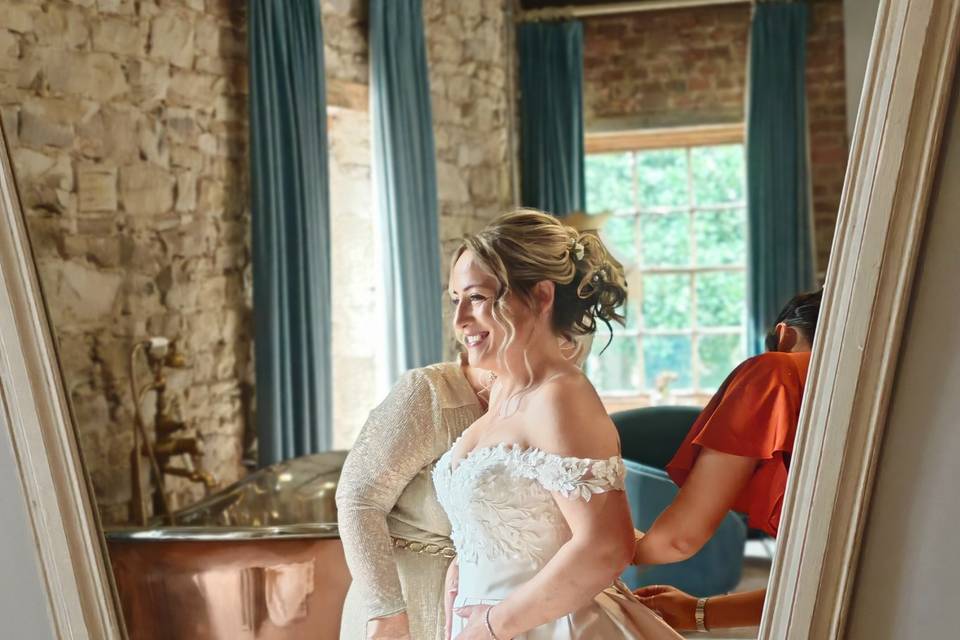 The bride Laura