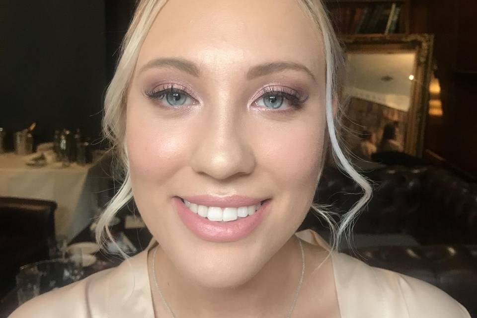 Bridesmaid mskeup