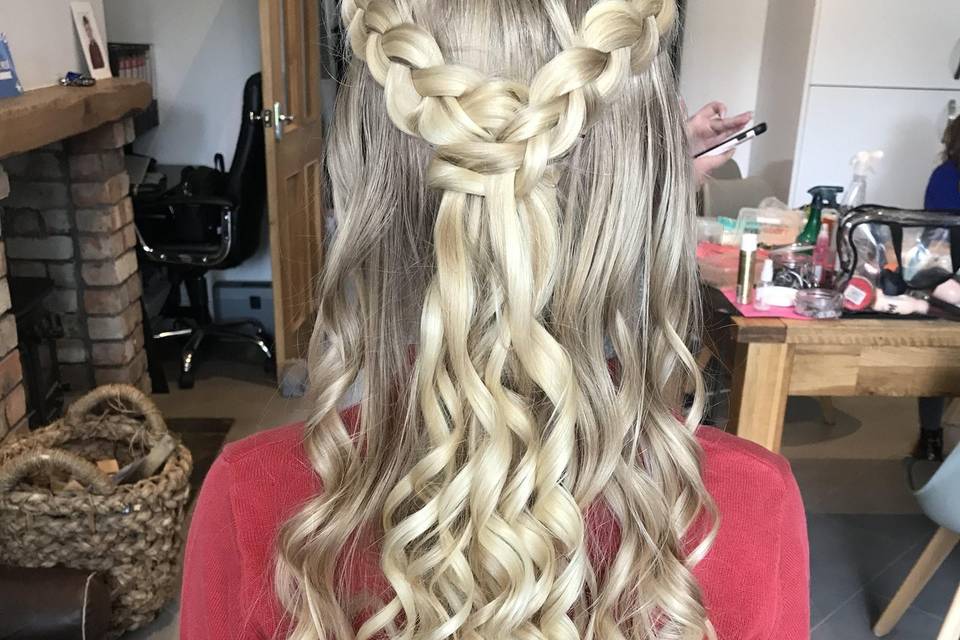 Flower girl hair